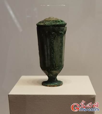 �Խ��ʽ��˿�߱�׺��������ǧ����ǰ��Խ��˿������֮��